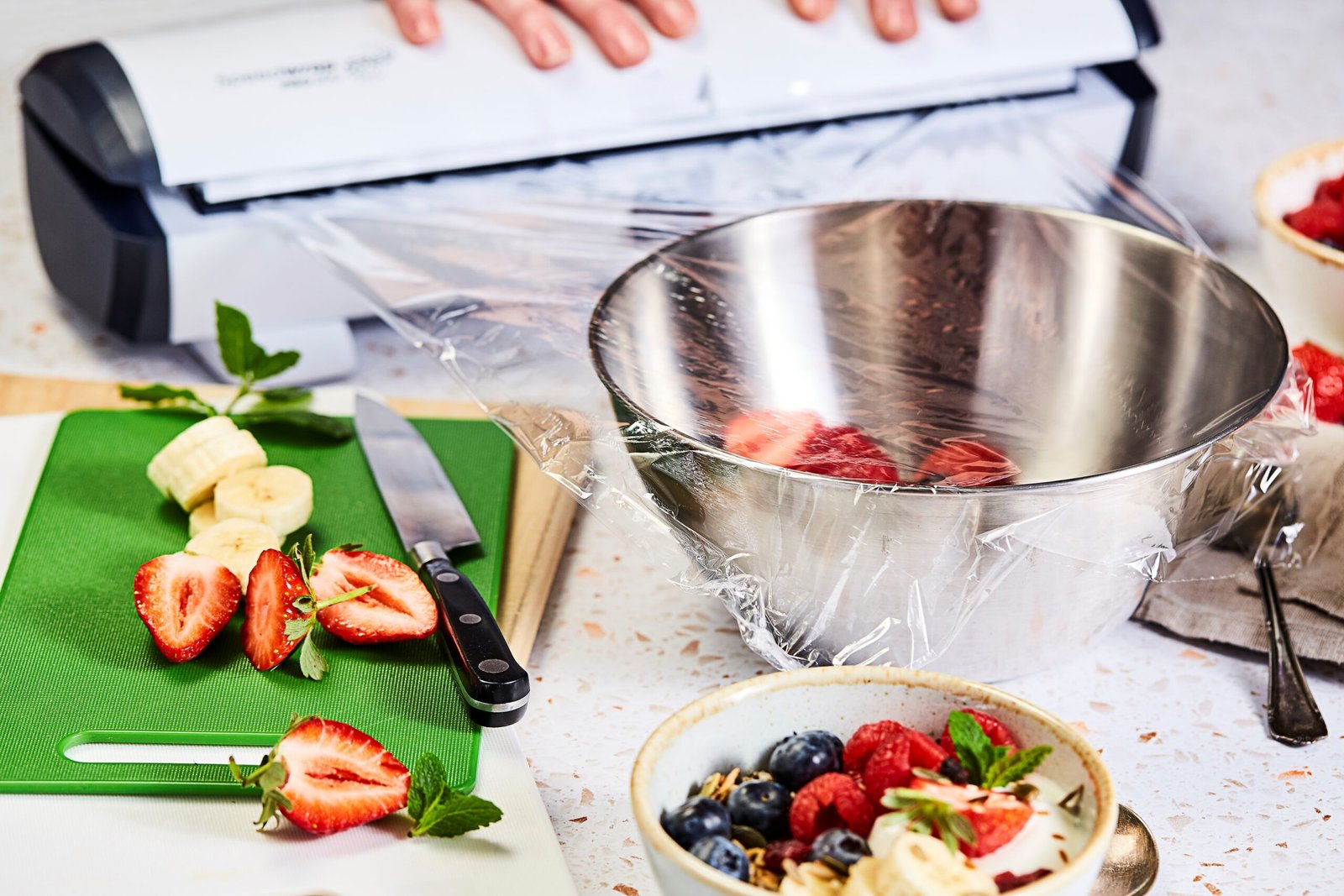 SPEEDWRAP PRO 300 METRES CLING FILM DISPENSER REFILLS PACK OF 3 - Image 5